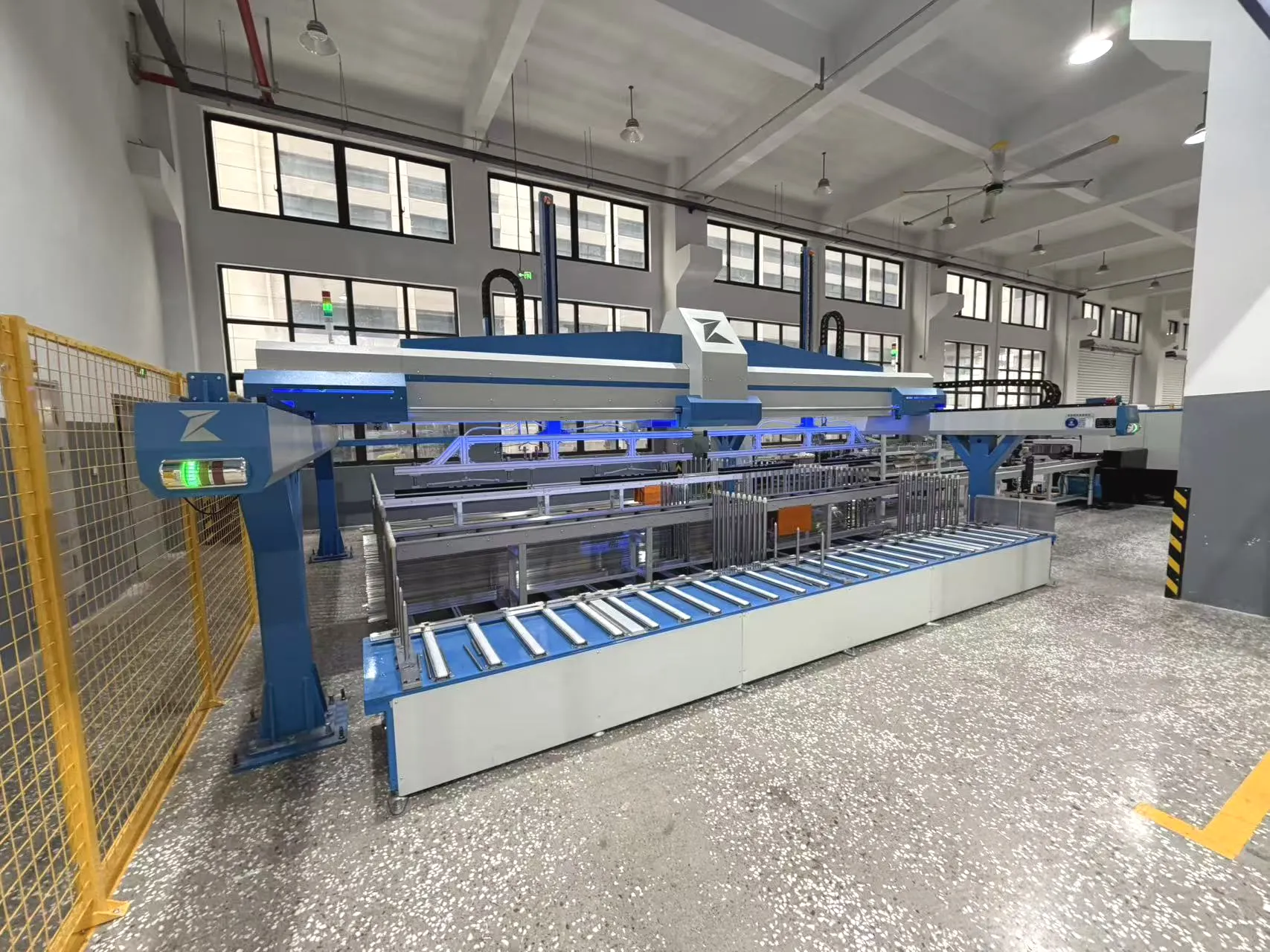 CANGO Automated Busbar Handling